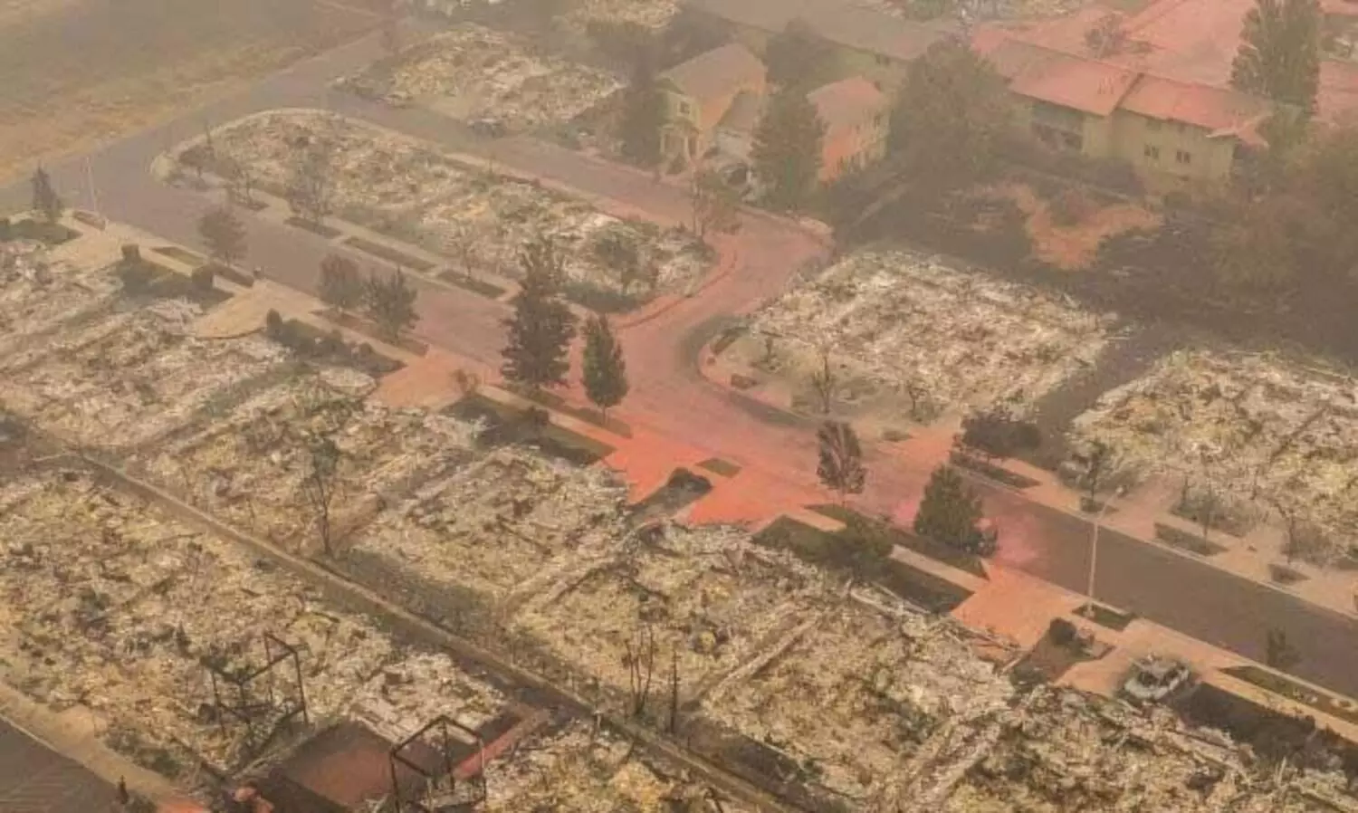 അമേരിക്കയിലെ കാട്ടുതീ: 30ലധികം പേർ മരിച്ചു