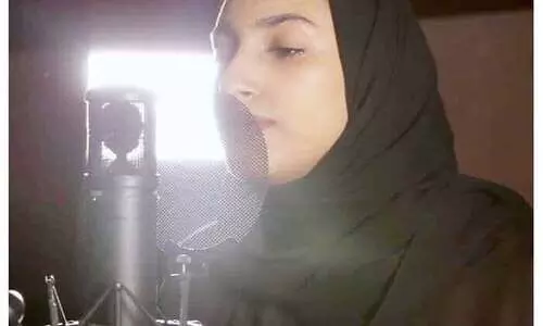 ഭാ​ഷാ​തി​രു​ക​ൾ ലം​ഘി​ച്ച്​ വി​സ്​​മ​യ​മാ​യി​ സൗ​ദി യു​വ ഗാ​യി​ക