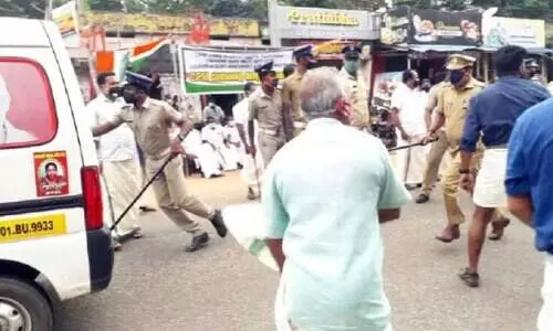 പാര്‍ട്ടി കെട്ടിടത്തില്‍ യുവതി തൂങ്ങിമരിച്ച സംഭവം; മൃതദേഹം വീട്ടില്‍ എത്തിക്കുന്നതിനിടെ നാടകീയ രംഗങ്ങള്‍