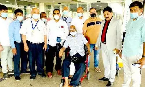 ചികിത്സയിലായിരുന്ന കൊടുവള്ളി സ്വദേശിയെ കെ.എം.സി.സി നാട്ടിലയച്ചു