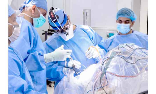 ബോധാവസ്ഥയിൽ രോഗിക്ക്​ ​ െബ്രയിൻ ട്യൂമർ ശസ്​ത്രക്രിയ