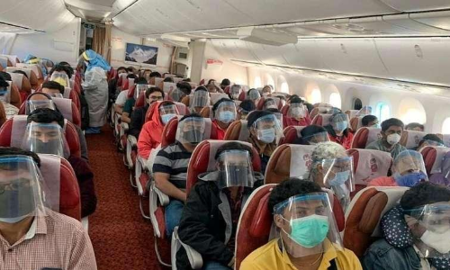 ഒമാനിലേക്കുള്ള വിമാനയാത്രക്കാർക്ക്​   കോവിഡ്​ ഇൻഷൂറൻസ്​ നിർബന്ധം