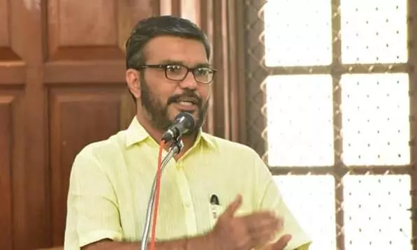 ഇടതുപക്ഷത്തെ ഒരു ആശയമെന്ന നിലയിൽ പോലും കുഴിച്ചുമൂടാനുള്ള ആസൂത്രിത ശ്രമങ്ങൾ നടക്കുന്നു ഇടതുപക്ഷത്തെ ഒരു ആശയമെന്ന നിലയിൽ പോലും കുഴിച്ചുമൂടാനുള്ള ആസൂത്രിത ശ്രമങ്ങൾ നടക്കുന്നു