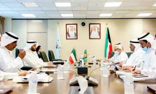 കുവൈത്ത്​ ധനമന്ത്രിയും ജി.സി.സി സെക്രട്ടറിയും സാമ്പത്തിക നില ചർച്ച ചെയ്​തു