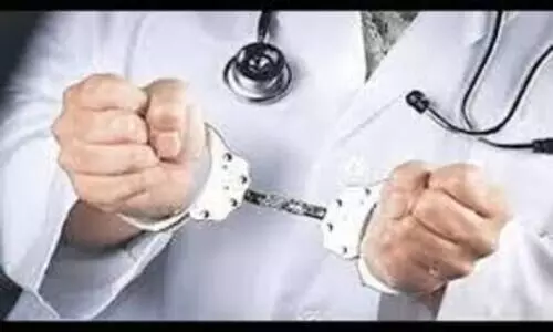 ഡോക്ടർ ചമഞ്ഞ് തട്ടിപ്പ്; പൊലീസ് കേസെടുത്തു