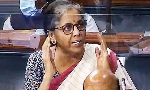 രാജ്യത്തിെൻറ സാമ്പത്തിക സ്ഥിതിയാകാം ധനമന്ത്രിയുടെ മുടി പെട്ടെന്ന് നരപ്പിച്ചത് -സൗഗത റോയ് രാജ്യത്തിെൻറ സാമ്പത്തിക സ്ഥിതിയാകാം ധനമന്ത്രിയുടെ മുടി പെട്ടെന്ന് നരപ്പിച്ചത് -സൗഗത റോയ്