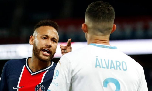 ​കളിക്കിടെ തന്നെ കുരങ്ങനെന്നു വിളിച്ചു, അവ​െൻറ മുഖത്തടിക്കാൻ കഴിയാത്തതിൽ സങ്കടം