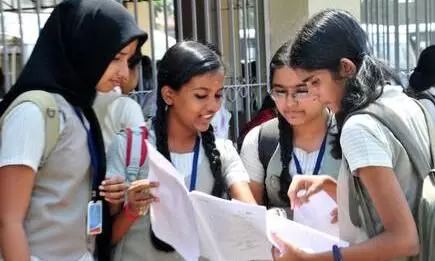 പ്ല​സ് വ​ൺ: ഉ​യ​ർ​ന്ന ഗ്രേ​ഡു​കാ​ർ ഉ​ൾ​പ്പെ​ടെ അ​ര​ല​ക്ഷ​ത്തോ​ളം വി​ദ്യാ​ർ​ഥി​ക​ൾ മലപ്പുറം ജില്ലയിൽ പു​റ​ത്ത്