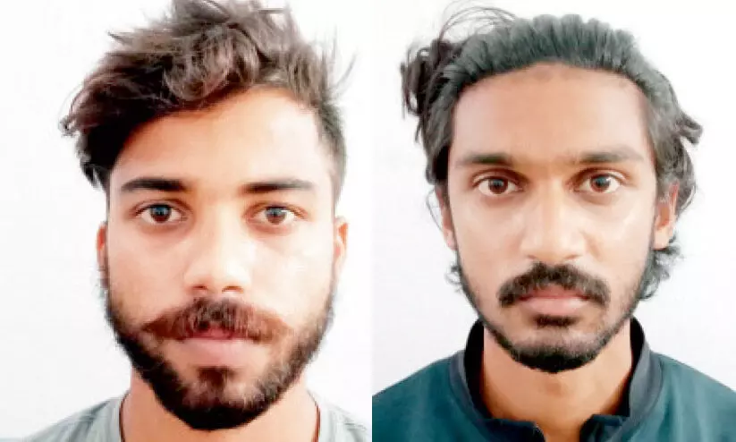 ടൂറിസ്റ്റ് ഹോം മാനേജറെ മർദിച്ച് മുറിയിൽ പൂട്ടിയിട്ട സംഭവത്തിൽ രണ്ടു പേർ പിടിയിൽ ടൂറിസ്റ്റ് ഹോം മാനേജറെ മർദിച്ച് മുറിയിൽ പൂട്ടിയിട്ട സംഭവത്തിൽ രണ്ടു പേർ പിടിയിൽ