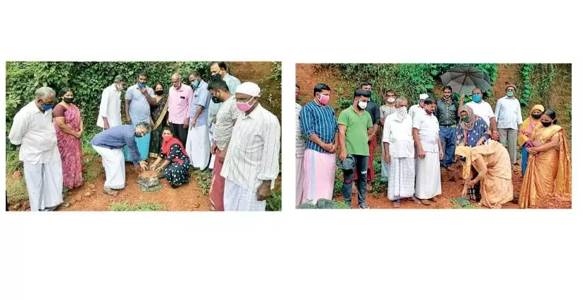 അംഗൻവാടി കെട്ടിടത്തിന് തറക്കല്ലിടല് നടന്നത് രണ്ടുതവണ; പള്ളിക്കലില് തറ രാഷ്ട്രീയം അംഗൻവാടി കെട്ടിടത്തിന് തറക്കല്ലിടല് നടന്നത് രണ്ടുതവണ; പള്ളിക്കലില് തറ രാഷ്ട്രീയം