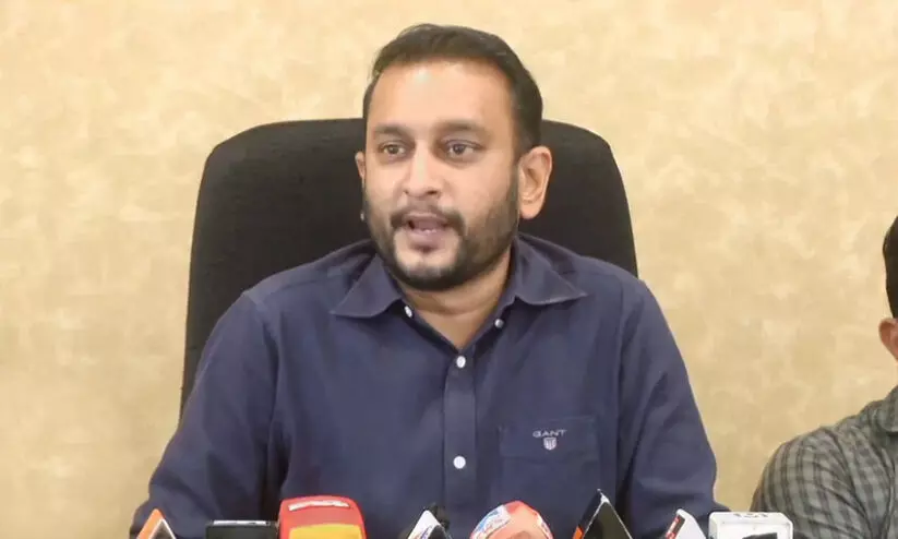 കേസെടുത്തത് സി.പി.എം തനിക്ക് നൽകുന്ന ഏറ്റവും ചെറിയ ശിക്ഷയെന്ന് പി.കെ ഫിറോസ് കേസെടുത്തത് സി.പി.എം തനിക്ക് നൽകുന്ന ഏറ്റവും ചെറിയ ശിക്ഷയെന്ന് പി.കെ ഫിറോസ്