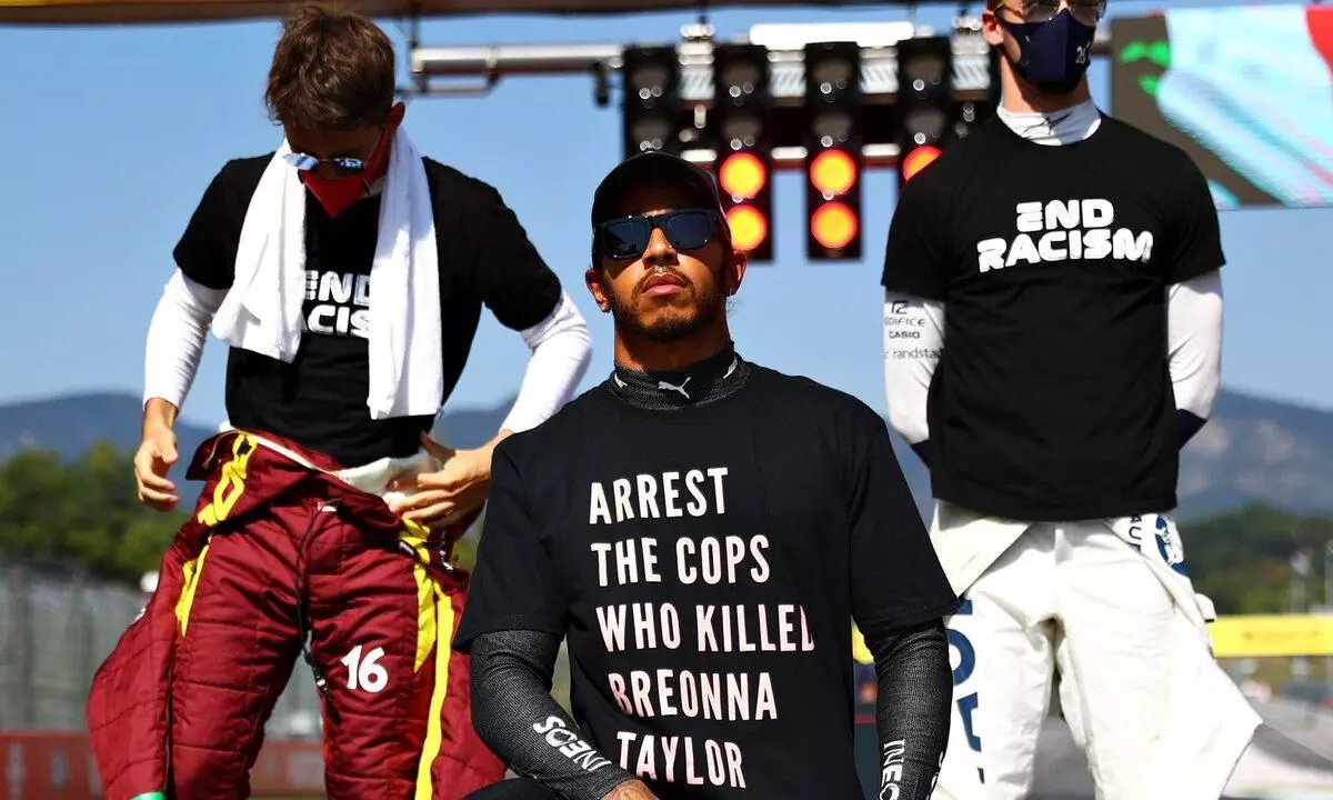 90 ഗ്രാൻഡ്പ്രീ നേട്ടവുമായി ഹാമിൽട്ടൺ, മുന്നിൽ ഷുമാക്കർ മാത്രം 90 ഗ്രാൻഡ്പ്രീ നേട്ടവുമായി ഹാമിൽട്ടൺ, മുന്നിൽ ഷുമാക്കർ മാത്രം