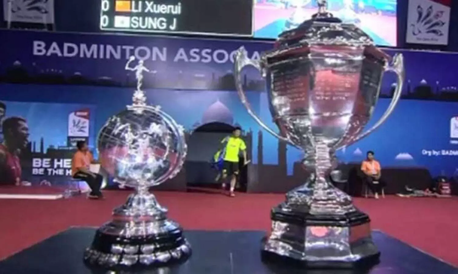 കോവിഡ്​ ഭീതി; തോമസ്​-യൂബർ കപ്പ്​ മാറ്റി