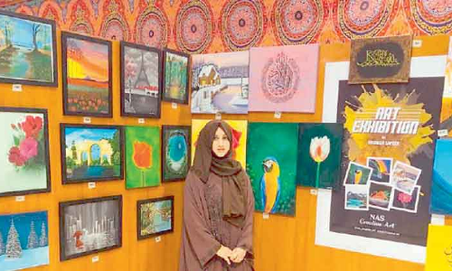 വിസ്​മയിപ്പി​ക്കു​ന്ന വ​ര​ക​ളു​മാ​യി ന​സ്​​റി​ൻ സ​ഫീ​ർ