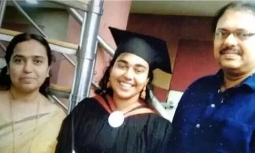 വർക്കലയിൽ കുടുംബത്തിലെ മൂന്നു പേർ പൊള്ളലേറ്റ് മരിച്ച നിലയിൽ