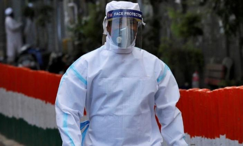 കോവിഡ് പ്രോട്ടോകോള്‍ ലംഘനം: ജീവനക്കാരനെ സസ്പെന്‍ഡ്​ ചെയ്യണമെന്ന്