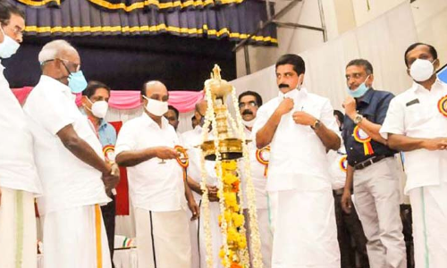 പ​ട്ട​യ​വി​ത​ര​ണ വേ​ദി​യി​ൽ യു.​ഡി.​എ​ഫ് നേ​താ​ക്ക​ൾ എ​ത്തിയില്ല; വിമർശിച്ച്​ എം.എം. മണി