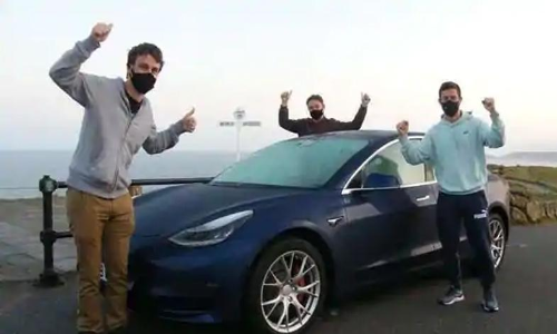 ടെസ്​ലയുടെ മോഡൽ 3 ഗിന്നസ്​ റെക്കോഡിൽ