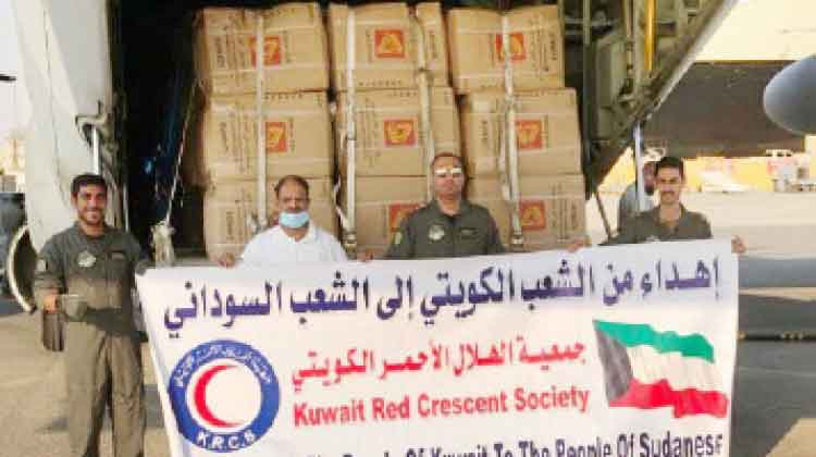മൂന്നാം ദിവസവും കുവൈത്ത് സുഡാനിലേക്ക് സഹായ വസ്തുക്കൾ അയച്ചു മൂന്നാം ദിവസവും കുവൈത്ത് സുഡാനിലേക്ക് സഹായ വസ്തുക്കൾ അയച്ചു