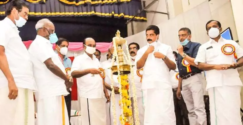 പട്ടയവിതരണ വേദിയിൽ യു.ഡി.എഫ് നേതാക്കൾ എത്തിയില്ല; വിമർശിച്ച് എം.എം. മണി പട്ടയവിതരണ വേദിയിൽ യു.ഡി.എഫ് നേതാക്കൾ എത്തിയില്ല; വിമർശിച്ച് എം.എം. മണി