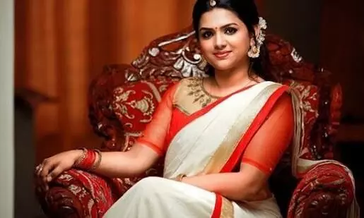 റംസിയുടെ ആത്മഹത്യ: നടി ലക്ഷ്മി പ്രമോദ് മുൻകൂർ ജാമ്യാപേക്ഷ സമർപ്പിച്ചു റംസിയുടെ ആത്മഹത്യ: നടി ലക്ഷ്മി പ്രമോദ് മുൻകൂർ ജാമ്യാപേക്ഷ സമർപ്പിച്ചു