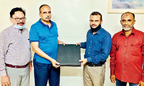 ഉ​മ്മ​ൻ ചാ​ണ്ടി​യു​ടെ 50 വ​ർ​ഷ​ത്തെ നി​യ​മ​സ​ഭ സാ​മാ​ജി​ക​ത്വം: ജി​ദ്ദ ഒ.​ഐ.​സി.​സി​യു​ടെ സ്നേ​ഹാ​ദ​ര​വ്