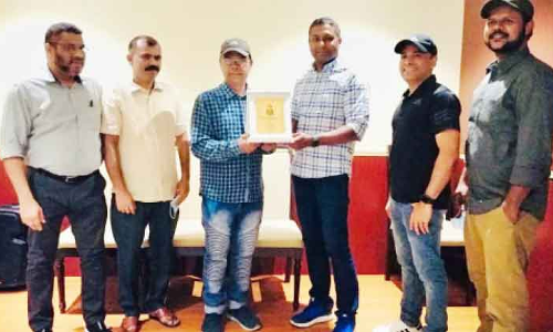 മൊഹി മുഹമ്മദിന്​ കുവൈത്ത് കൂട്ടം വെളിയംകോട് യാത്രയയപ്പ് നൽകി