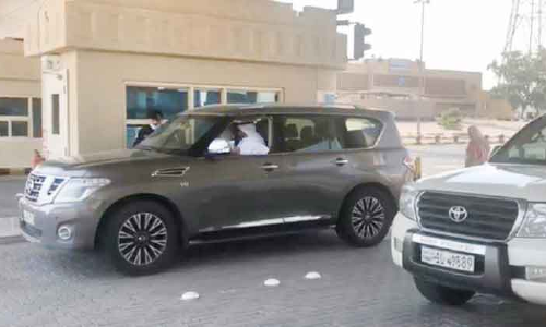 കു​വൈ​ത്ത്​-​സൗ​ദി ക​ര അ​തി​ർ​ത്തി യാ​ത്ര​ക്കാ​ർ​ക്കാ​യി തു​റ​ന്നു