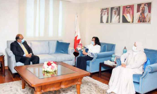 ഇന്ത്യൻ അംബാസഡർ ആരോഗ്യ മന്ത്രിയുമായി ചർച്ച നടത്തി