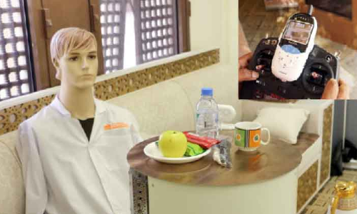 ഇവൻ ഖത്തർ യൂനിവേഴ്സിറ്റി റോബോട്ട്​: ഭക്ഷണം എത്തിക്കും, അണുനശീകരണം നടത്തും
