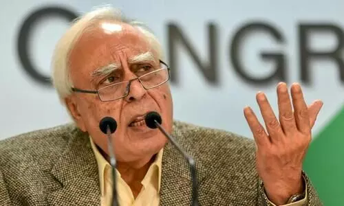 സുദർ​ശൻ ടി.വിയുടെ യു.പി.എസ്​.സി ജിഹാദ്​; വർഗീയ വൈറസുകളെ തടഞ്ഞ ജഡ്​ജിമാരെ അഭിനന്ദിക്കുന്നു