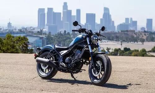 സെപ്​റ്റംബർ 30ന്​ വലുത്​സംഭവിക്കുമെന്ന്​ ഹോണ്ട; പുതിയ 300സി.സി ക്രൂസർ പുറത്തിറക്കാനെന്ന്​ നിരീക്ഷകർ