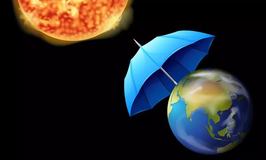 ഭൂമിയുടെ ചോരാത്ത കുട