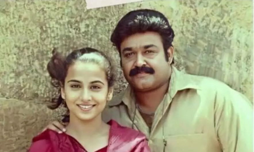 ചക്രം സിനിമയിലെ ചിത്രം പങ്കുവച്ച് വിദ്യാബാലൻ; തെൻറ ആദ്യ നായകൻ മോഹൻലാലെന്ന് ചക്രം സിനിമയിലെ ചിത്രം പങ്കുവച്ച് വിദ്യാബാലൻ; തെൻറ ആദ്യ നായകൻ മോഹൻലാലെന്ന്