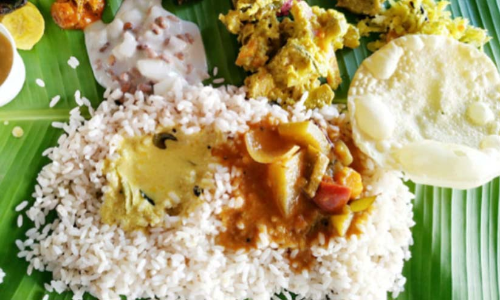 ഇ​രു​പ​ത്​ രൂ​പ ഊ​ണു​മാ​യി എ​ട​പ്പാ​ളി​ല്‍ ജ​ന​കീ​യ ഹോ​ട്ട​ല്‍