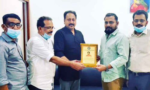 മ​ല​ബാ​ർ ഡെ​വ​ല​പ്‌​മെൻറ്​ ഫോ​റം യാ​ത്ര​യ​യ​പ്പ്​ ന​ൽ​കി