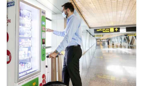 മാ​സ്​​ക്ക​ട​ക്കം ല​ഭി​ക്കാ​ൻ വി​മാ​ന​ത്താ​വ​ള​ത്തി​ൽ വെ​ൻ​ഡി​ങ്​ മെ​ഷീ​നു​ക​ൾ