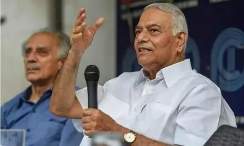 യുവജനങ്ങൾക്ക്​ പൊള്ളയായ വാഗ്​ദാനങ്ങളുടെ ദിനം ആശംസിച്ച്​ യശ്വന്ത്​ സിൻഹ