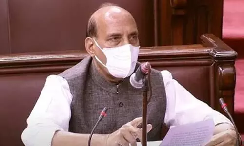 അതിര്ത്തിയില് റോന്തു ചുറ്റുന്നതില്നിന്ന് ഒരു ശക്തിക്കും ഇന്ത്യൻ സൈന്യത്തെ തടയാനാവില്ല -പ്രതിരോധ മന്ത്രി അതിര്ത്തിയില് റോന്തു ചുറ്റുന്നതില്നിന്ന് ഒരു ശക്തിക്കും ഇന്ത്യൻ സൈന്യത്തെ തടയാനാവില്ല -പ്രതിരോധ മന്ത്രി