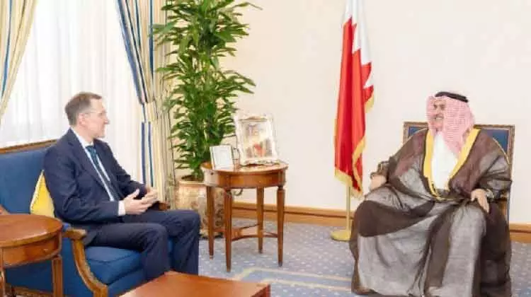 ജ​ര്‍മ​ന്‍ അം​ബാ​സ​ഡ​റെ ശൈ​ഖ് ഖാ​ലി​ദ് സ്വീ​ക​രി​ച്ചു