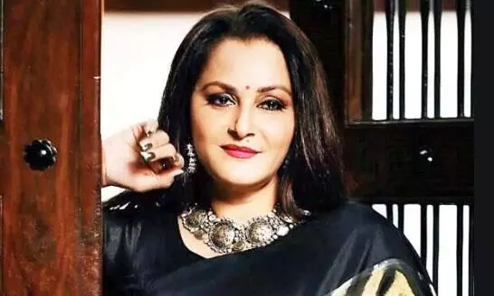 ജയ ബച്ചനെതിരെ ജയപ്രദ, പിന്തുണച്ച് ഹേമമാലിനി ജയ ബച്ചനെതിരെ ജയപ്രദ, പിന്തുണച്ച് ഹേമമാലിനി