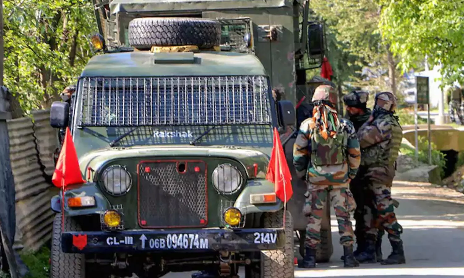 ഷോപിയാനിൽ യുവാക്കളെ വധിച്ച സംഭവം; സൈനികർക്കെതിരെ നടപടിയുമായി ആർമി