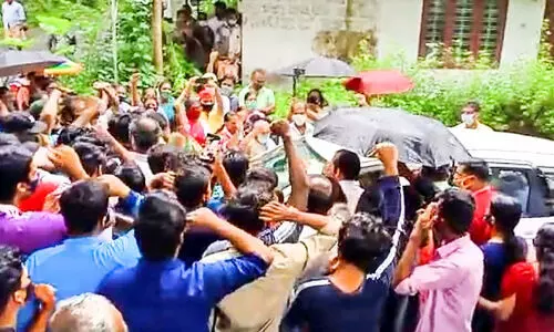 ayyambuzha gift city protest