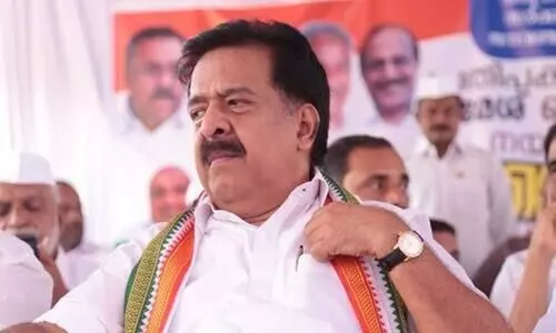 വടക്കാഞ്ചേരി ലൈഫ് പദ്ധതി: രേഖകൾ ആവശ്യപ്പെട്ട് ചെന്നിത്തല വീണ്ടും കത്ത് നൽകി