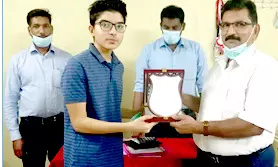 ന​വ​യു​ഗം വി​ദ്യാ​ഭ്യാ​സ പ്രോ​ത്സാ​ഹ​ന അ​വാ​ർ​ഡു​ക​ൾ വി​ത​ര​ണം ചെ​യ്തു