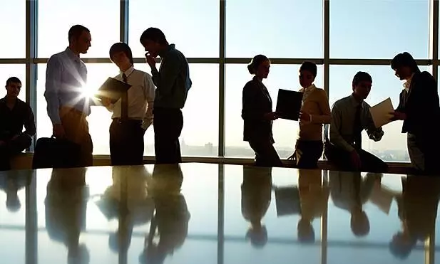 തൊഴിലാളികൾ 300ൽ താഴെയെങ്കിൽ സർക്കാർ അനുവാദമില്ലാതെ പിരിച്ചു വിടാം; ക​മ്പ​നി​കൾ  പൂട്ടാം