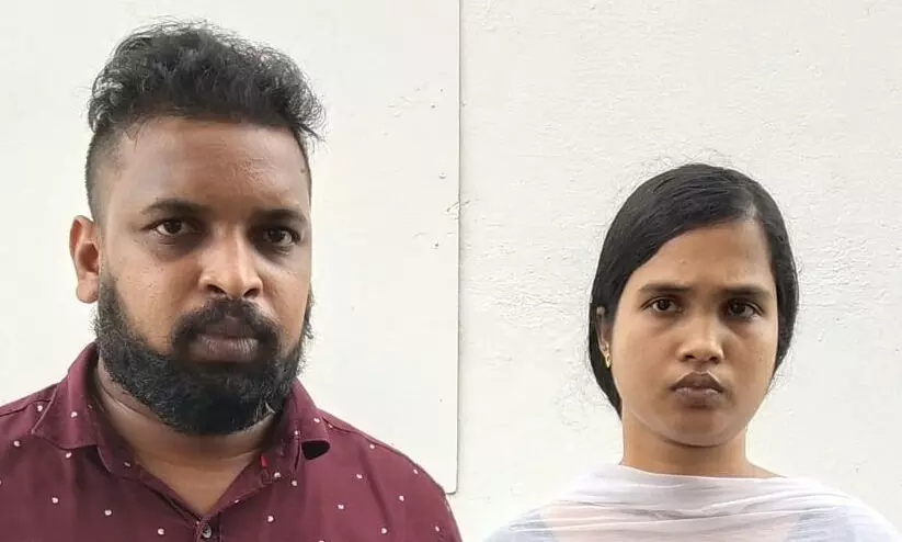 മകളെ ഉപേക്ഷിച്ച് പോയ യുവതിയും കാമുകനും റിമാൻഡിൽ