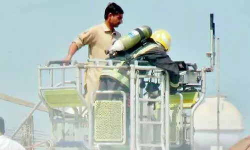 ജു​ബൈ​ലി​ൽ കെ​ട്ടി​ട​ത്തി​ൽ തീ​പി​ടി​ത്തം