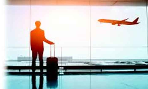 ഒ​ന്ന​ര ല​ക്ഷ​ത്തോ​ളം പേ​രാ​ണ്​ സ​ഹാ​യ​ത്തി​നാ​യി അ​പേ​ക്ഷ ന​ൽ​കി​യ​ത്: പ്രവാസികൾക്കുള്ള 5000 രൂപ സഹായം എന്തായി?