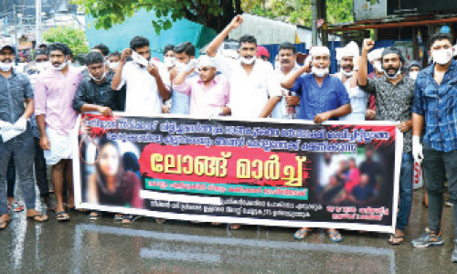 റംസിയുടെ ആത്മഹത്യ: കമീഷണർ ഓഫിസിലേക്ക് ലോങ് മാർച്ച്​